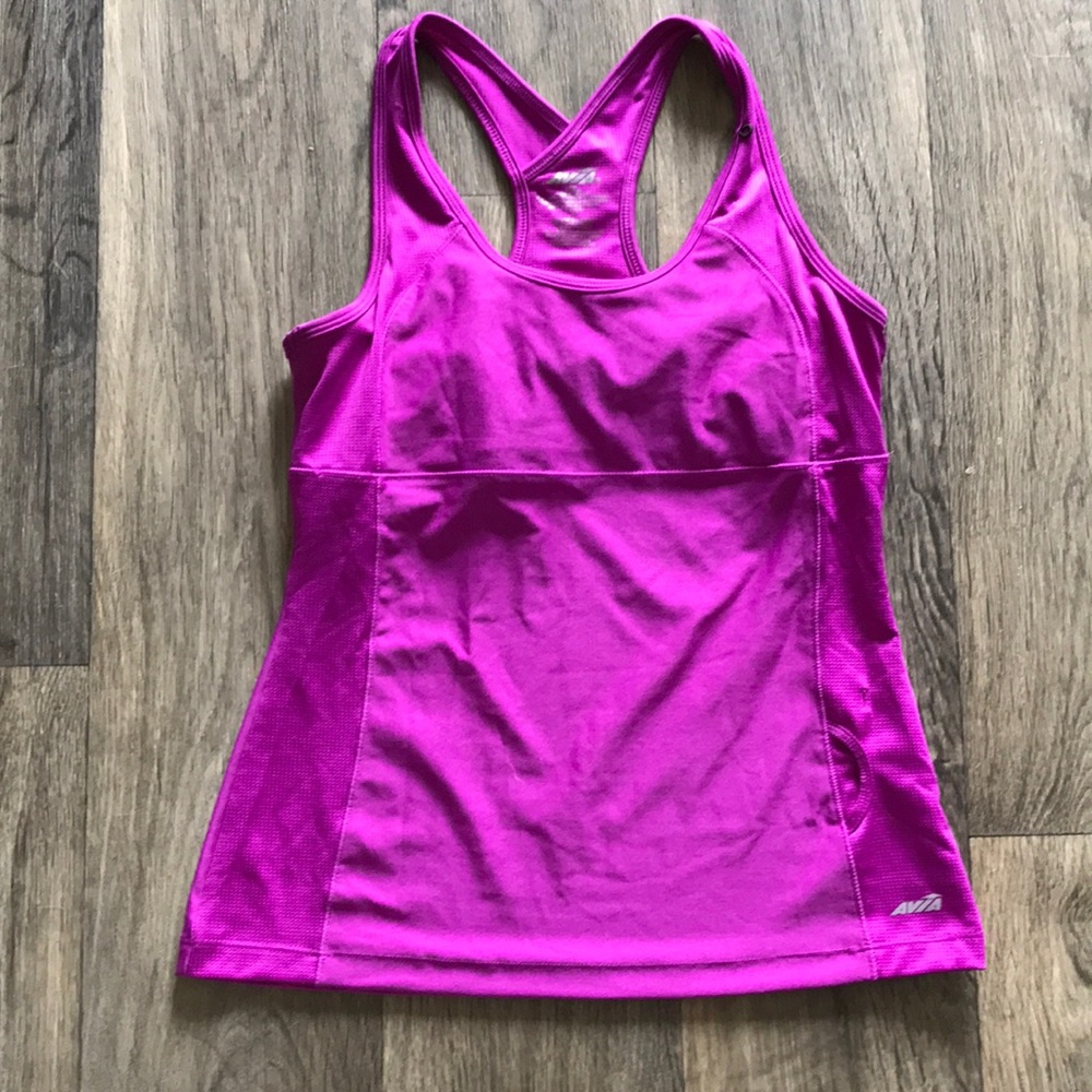 (NWOT) Avia Sports Top with Built in Bra 🎉